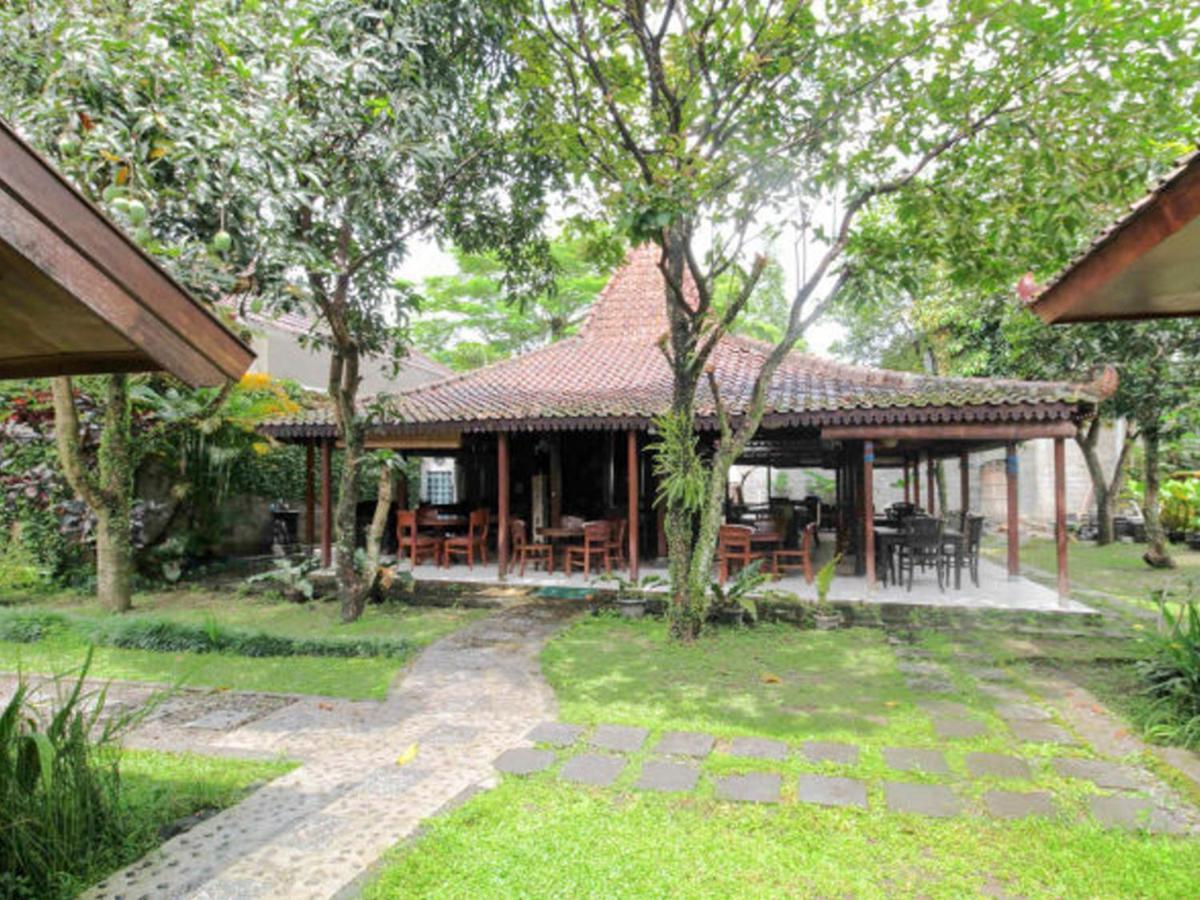 Alam Jogja Resort Mitra Reddoorz Yogyakarta Exterior photo