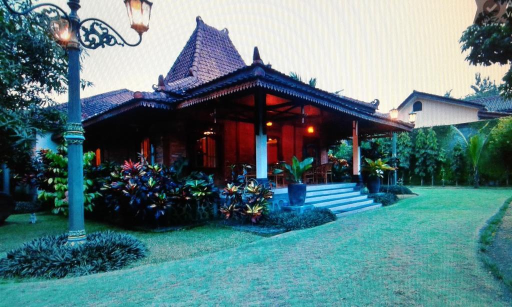 Alam Jogja Resort Mitra Reddoorz Yogyakarta Exterior photo