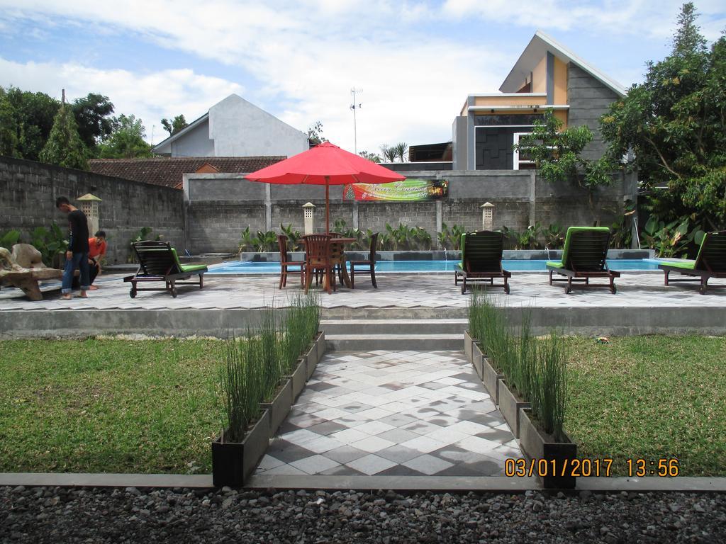 Alam Jogja Resort Mitra Reddoorz Yogyakarta Exterior photo
